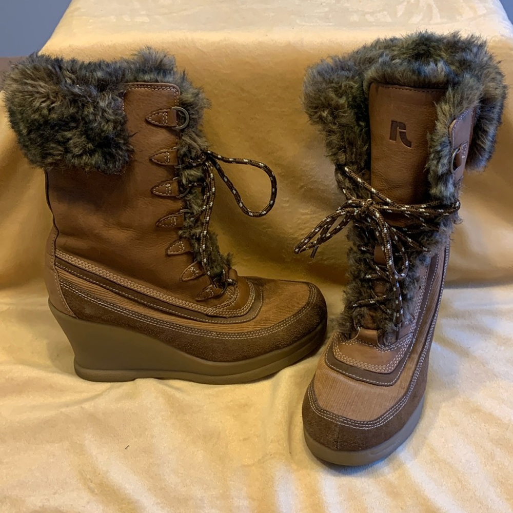 Report Klondike Mid Wedge Boot Tan 8.5 EUC